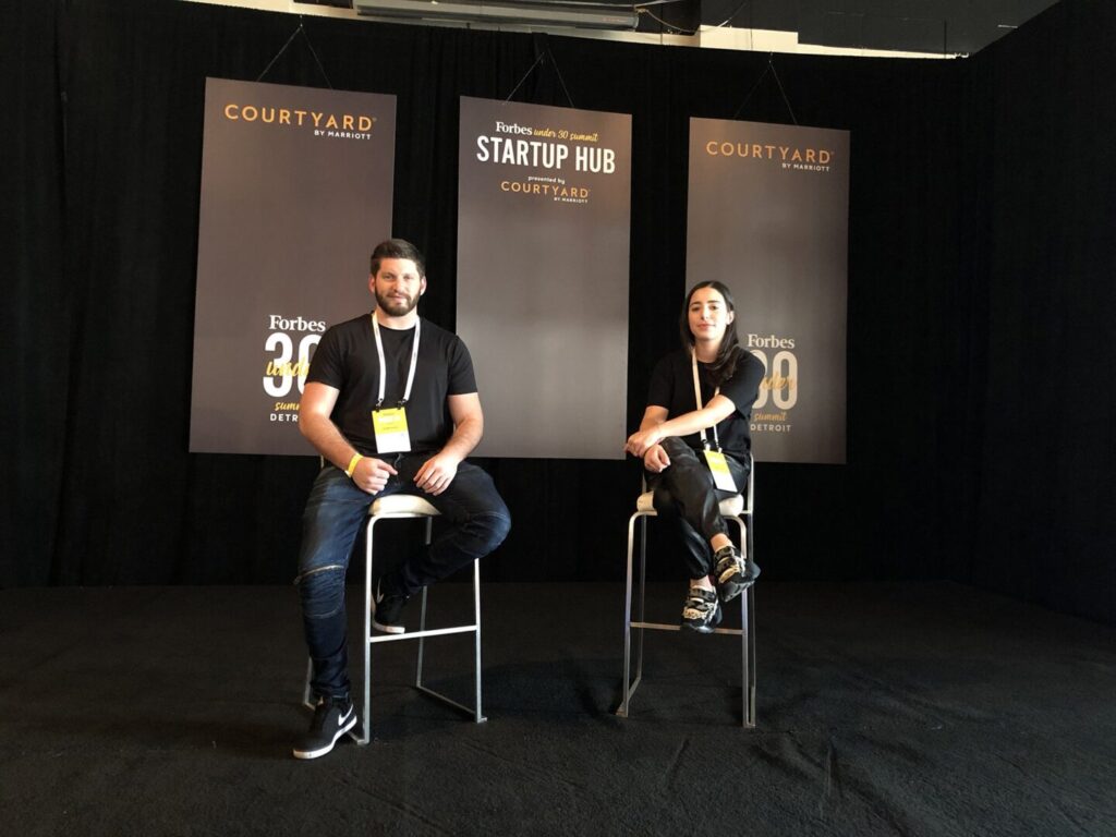 Forbes selected Little Bellies Spa as the Top 100 Startups of 2019 -03 / Forbes Under 30 seleccionó a Little Bellies Spa como una de las 100 mejores startups del 2019 -03