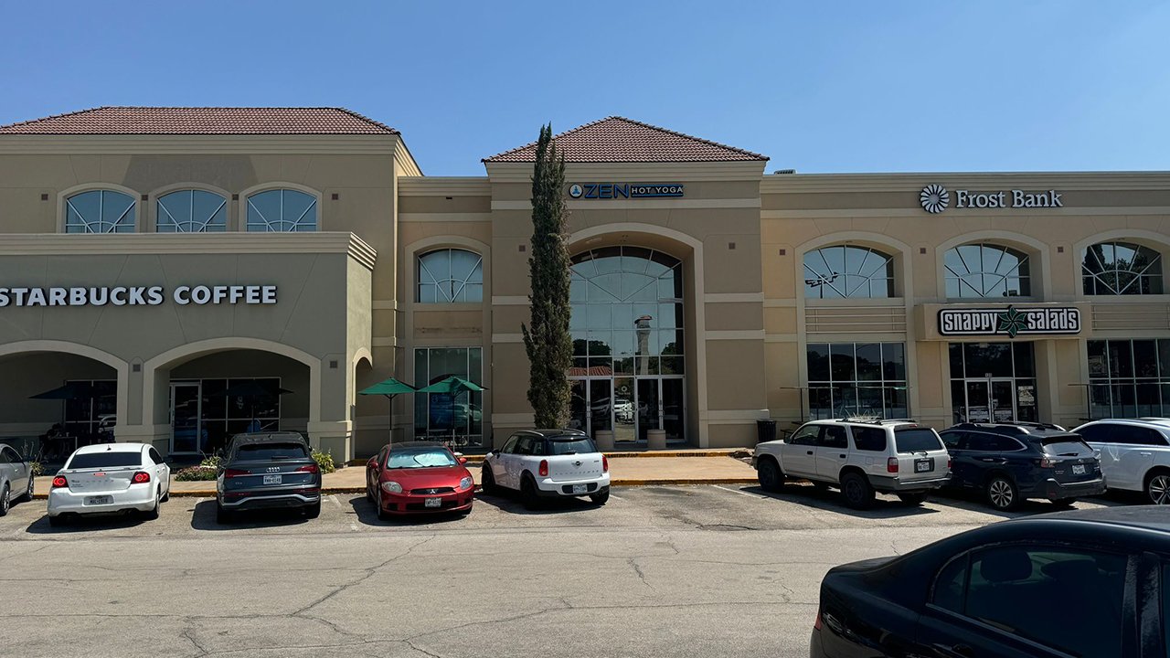 View of the Fort Worth store / Vista del local de Fort Worth